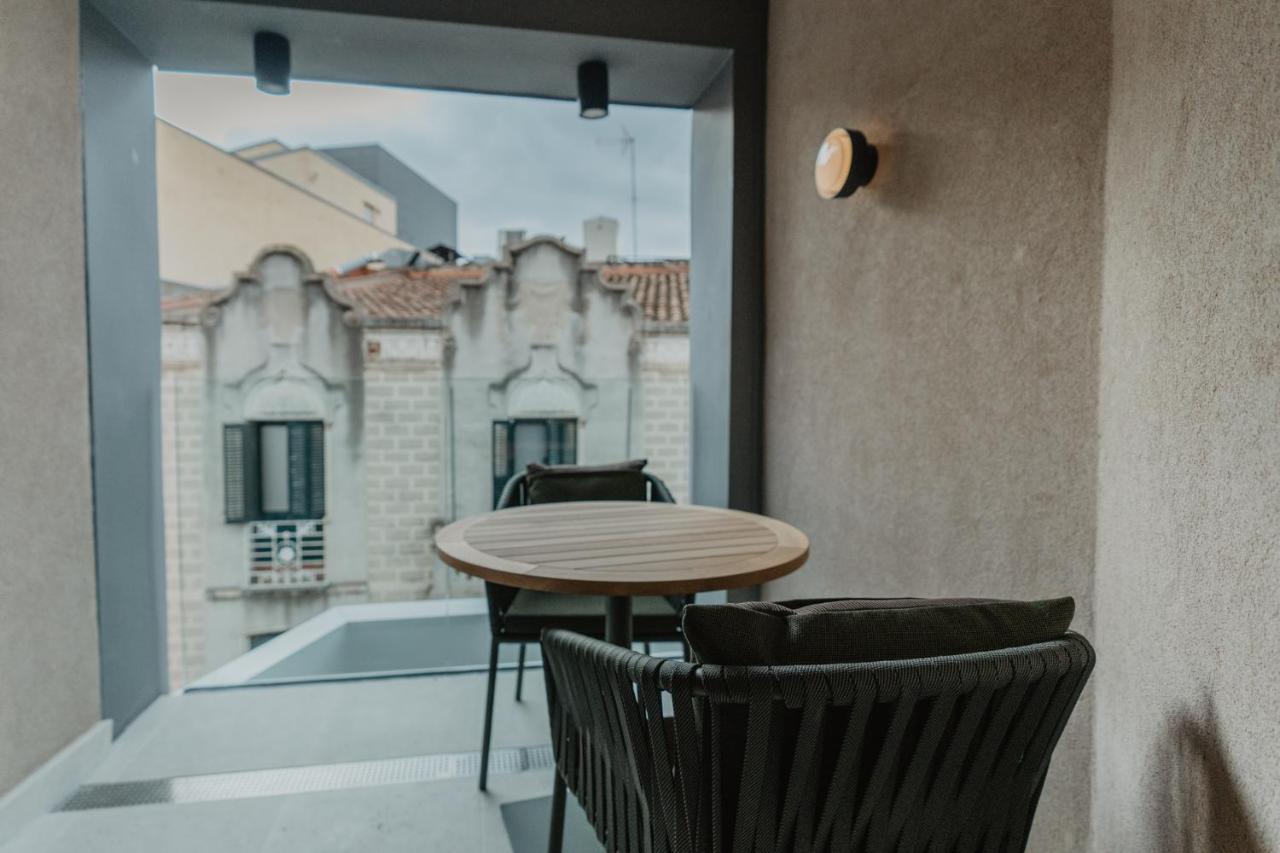 Hotel Petit Luxe Тераса Екстериор снимка