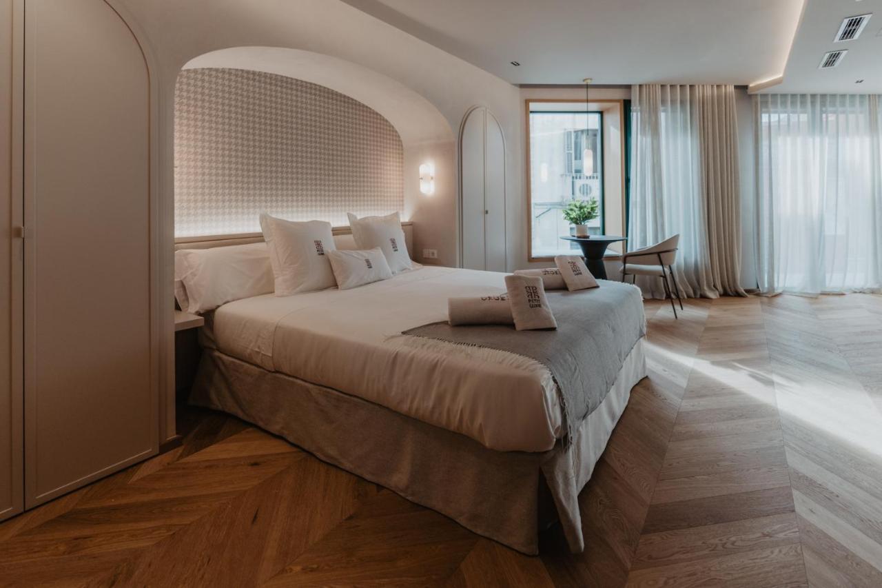 Hotel Petit Luxe Тераса Екстериор снимка