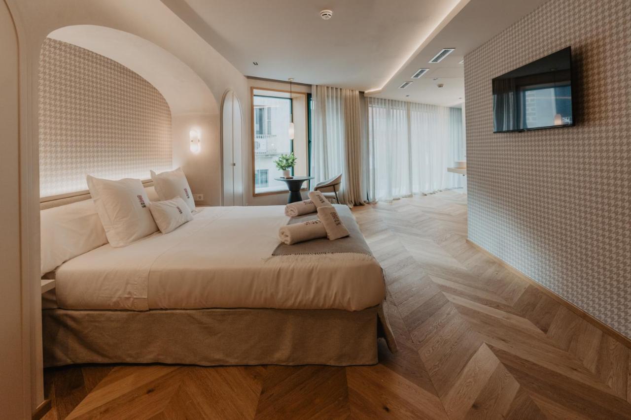 Hotel Petit Luxe Тераса Екстериор снимка