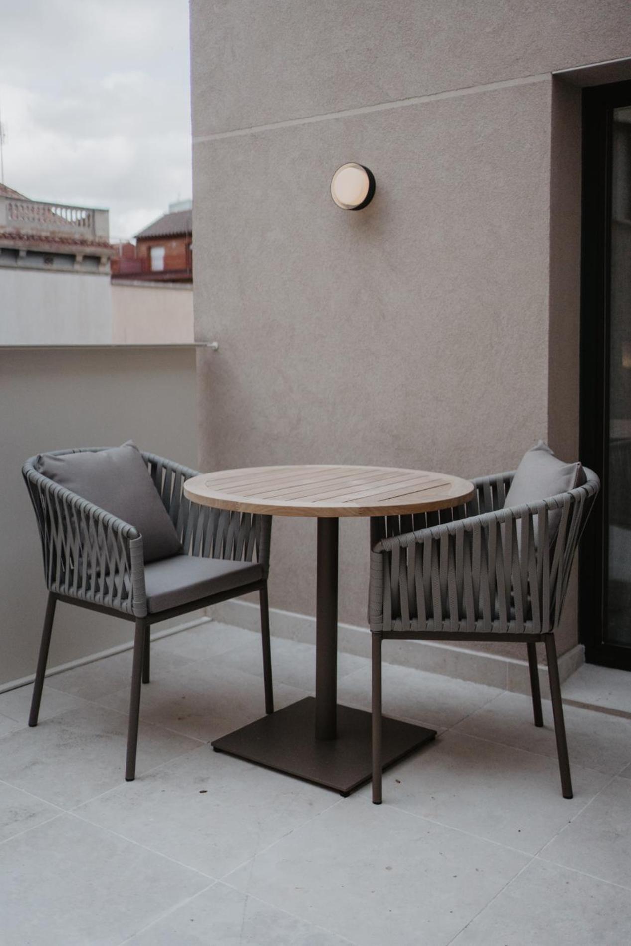 Hotel Petit Luxe Тераса Екстериор снимка