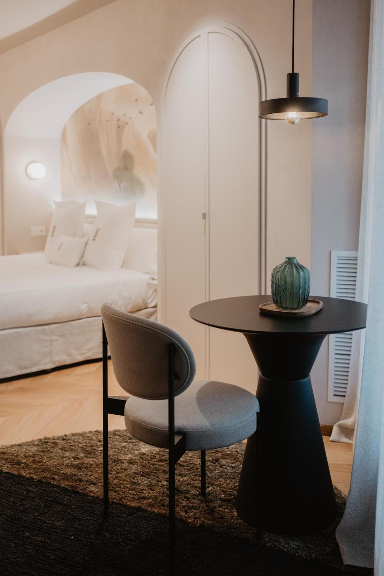 Hotel Petit Luxe Тераса Екстериор снимка