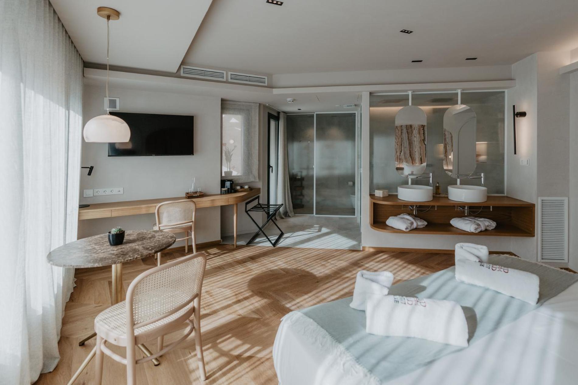 Hotel Petit Luxe Тераса Екстериор снимка