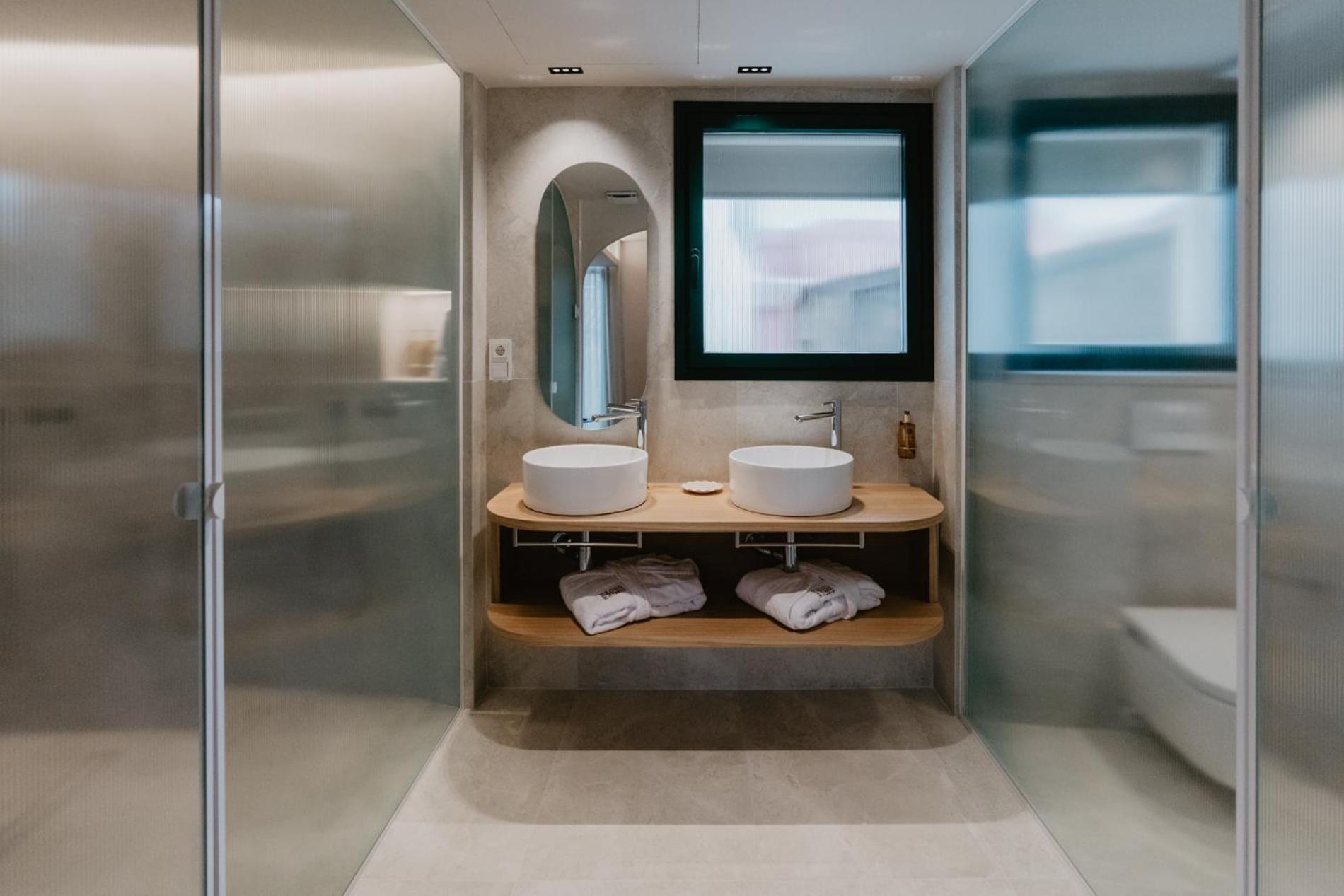 Hotel Petit Luxe Тераса Екстериор снимка