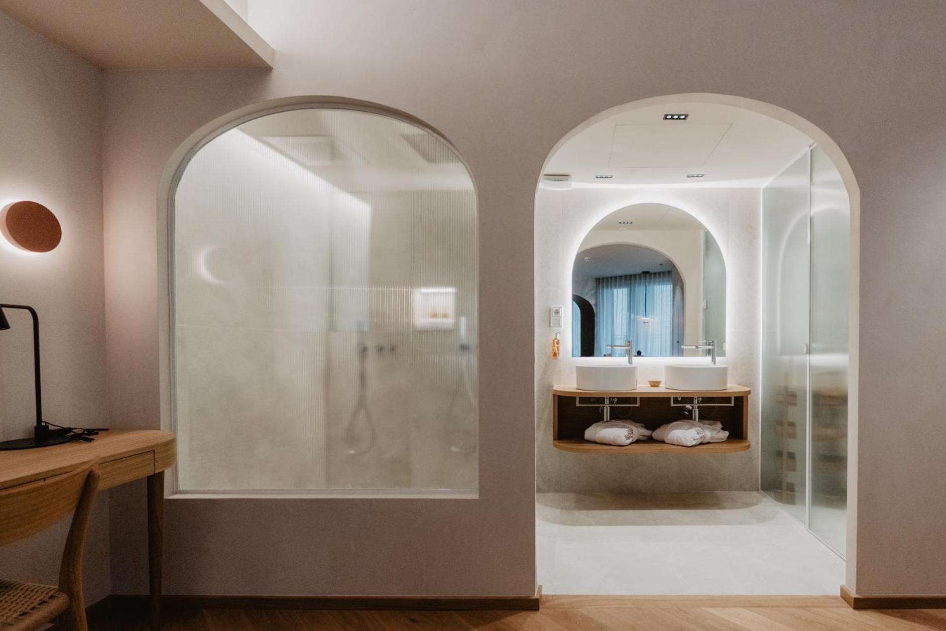 Hotel Petit Luxe Тераса Екстериор снимка